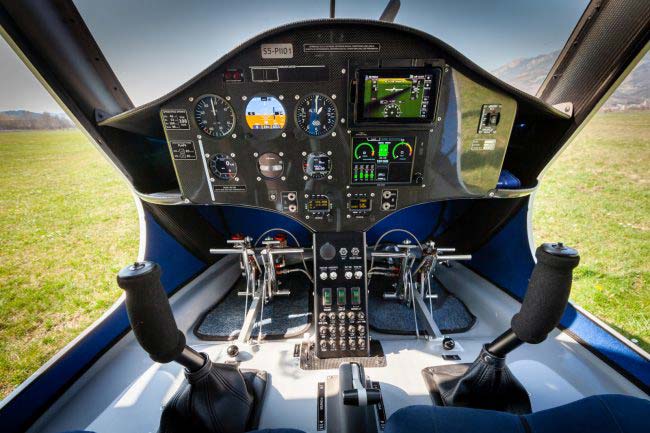 Cockpit der Pipistrel Velis